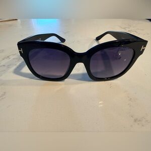 Tom Ford Womens Beatrix FT0613 Signature Square Sunglasses